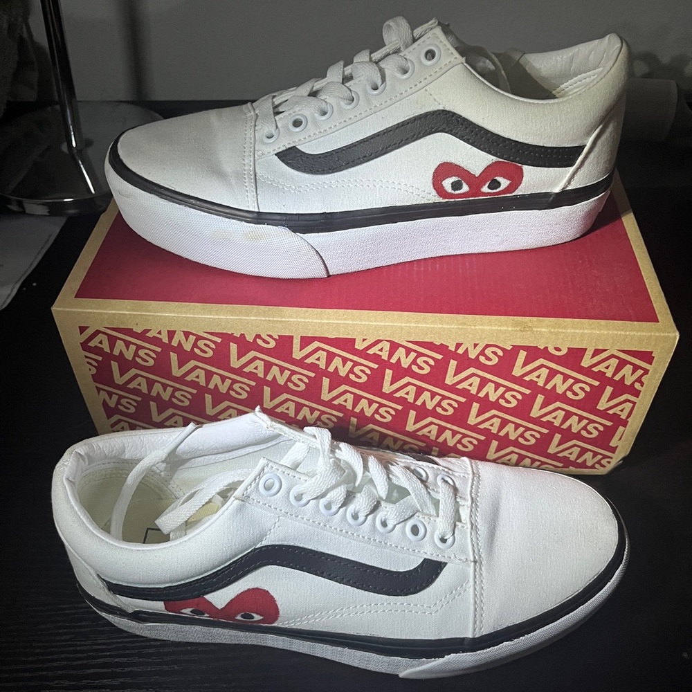 Custom Old Skool Vans ( Comme Des Garçons Play ) - Picture 2 of 5